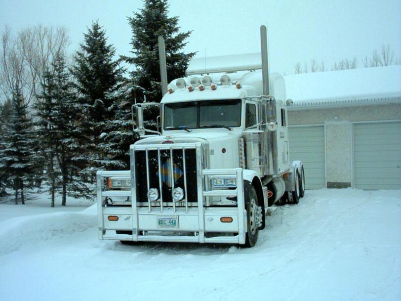 Фото Зима грузовик Peterbilt